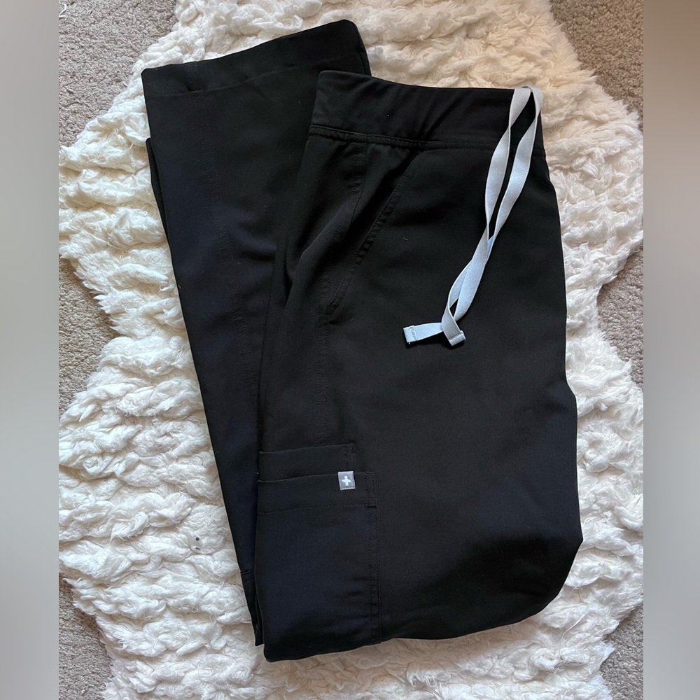 Figs Axim Mens cargo scrub pants